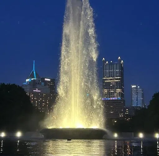 Apartment Sweeping Stadium Views Location Views Fast Wifi 24-7 Gym Lounge Roku Pittsburgh