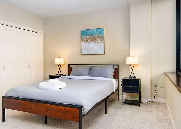 Sweeping Stadium Views Location Views Fast Wifi 24-7 Gym Lounge Roku * Pittsburgh